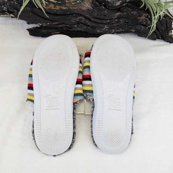 Muk Luks Adjustable Slide Slippers - Size Large (9-10) - Picture 8 of 11